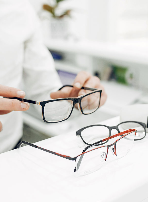 Vendita occhiali, lenti a contatto Empoli - Foto Ottica Baldinotti